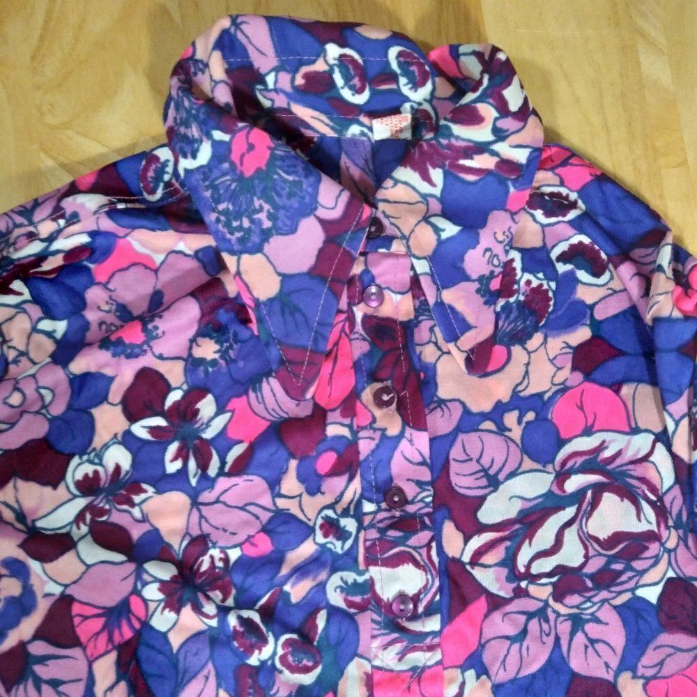 Vintage 70s Dayglo Floral Pattern Polyester Blouse Long Sleeve
